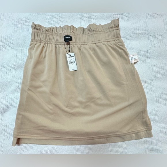 Express Beige High Waisted Paper Bag Mini Skirt Size 6 - Picture 8 of 10